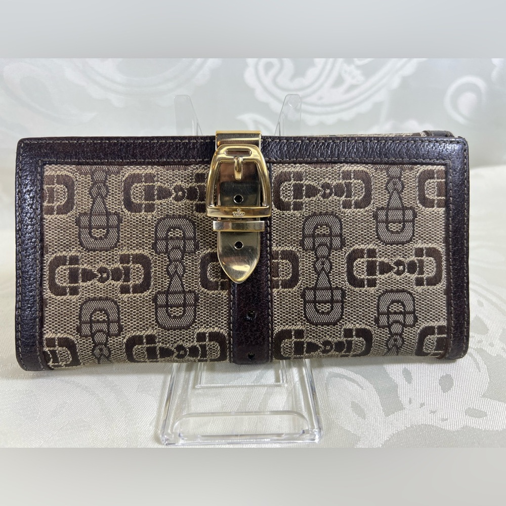 1051: Gucci Vintage GG Monogram Canvas Leather Long Wallet